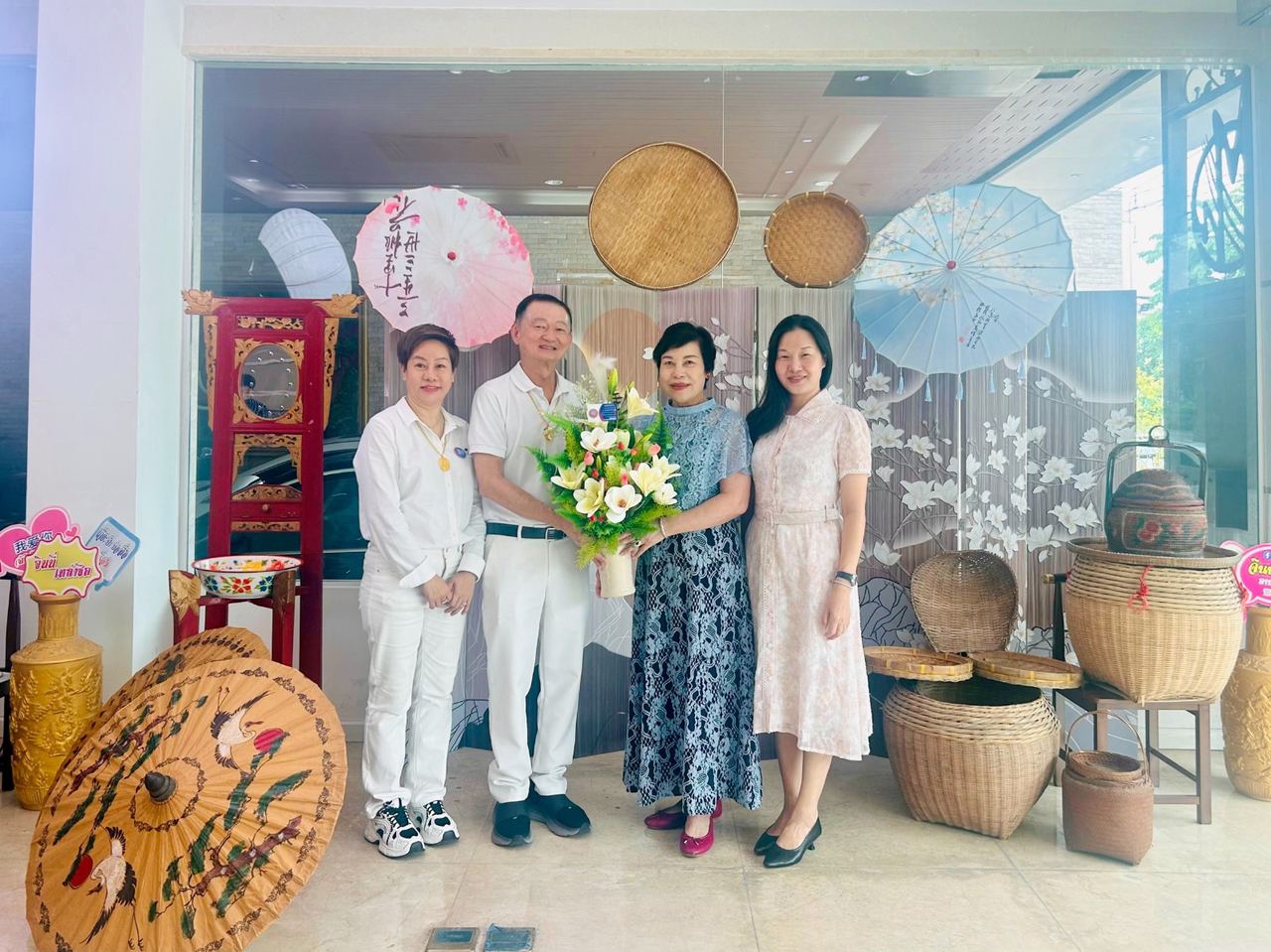 ดูรูปใหญ่ สมาคมฯ จัดกิจกรรมพบปะสมาชิกครั้งแรกอย่างอบอุ่น พร้อมเปิดคลาสเรียนภาษาจีนแต้จิ๋ว