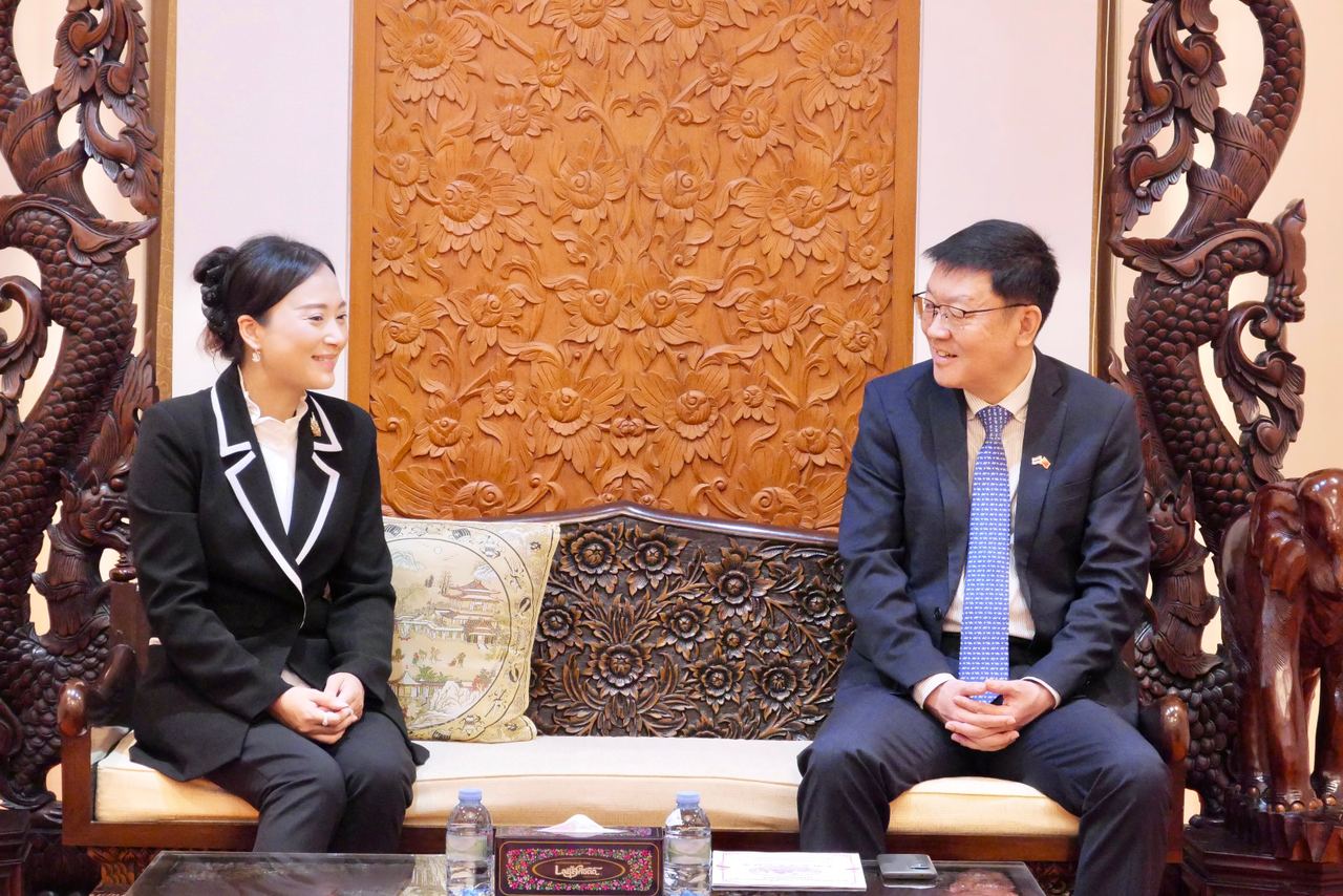 ดูรูปใหญ่ สมาคมวัฒนธรรมแต้จิ๋วและภาษา(ประเทศไทย) เข้าพบผู้แทนสถานเอกอัครราชทูตจีนประจำประเทศไทย พร้อมเรียนเชิญร่วมเป็นเกียรติในพิธีเปิดตัวสมาคมอย่างเป็นทางการ